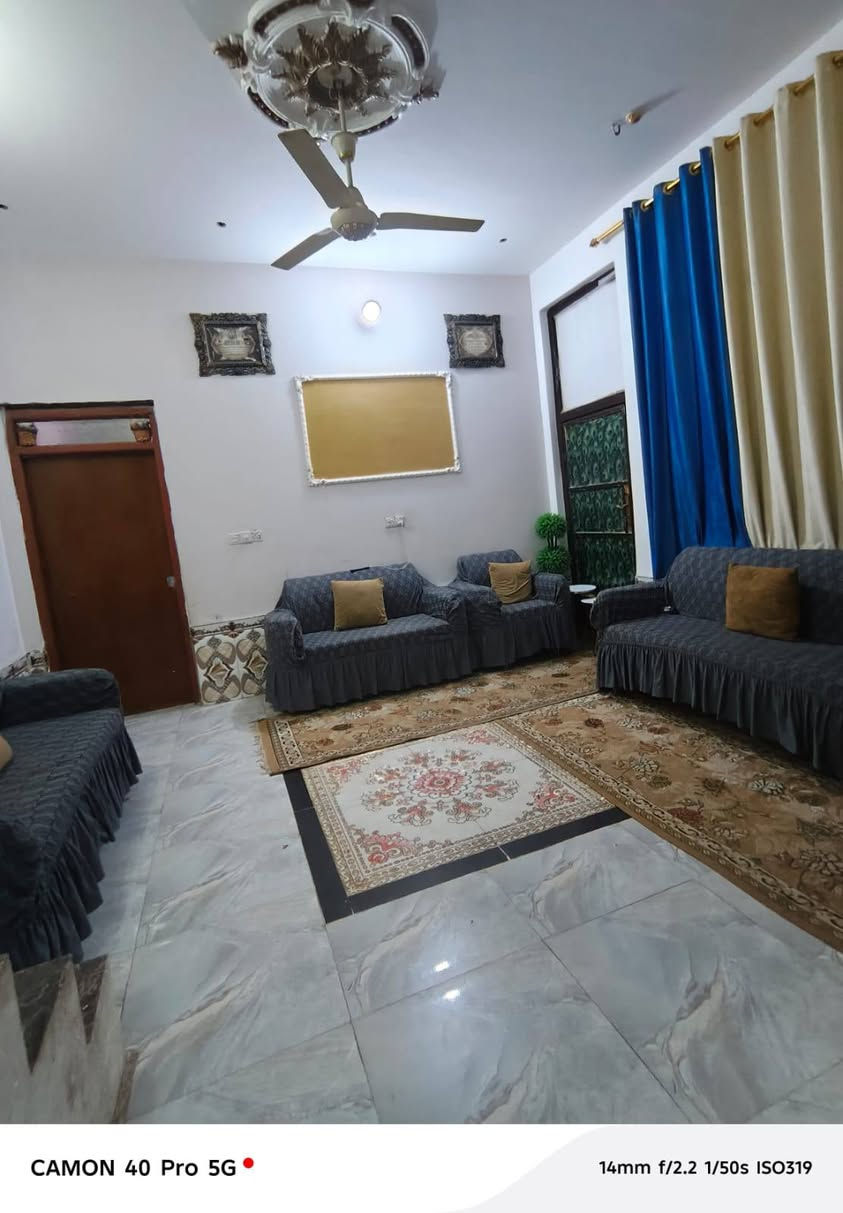 للبيع بيت شرك مساحه/125م بحي السلام/ قرب مدرسه الاجيال الاهليه/محجوز مبادره/  بي غرفه وحده وصاله ومطبخ وديوانيه وصحيات الاستفسار/***********بي واتساب
