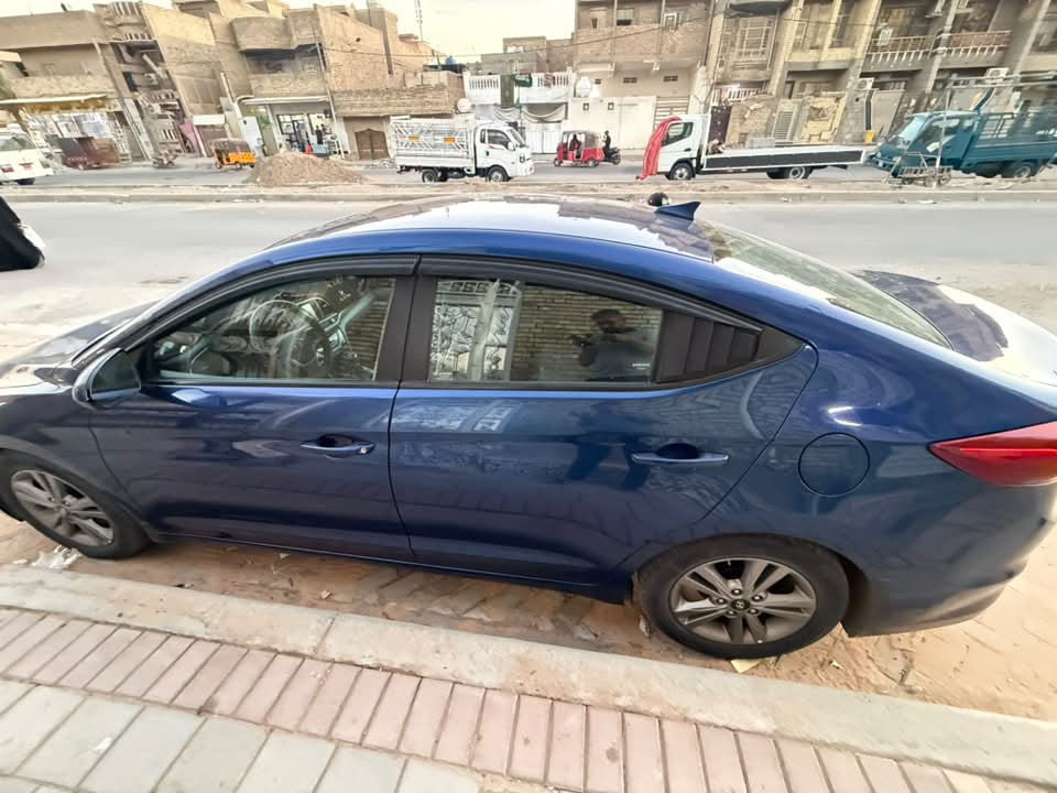 السلام عليكم
للبيع النترا 2018 امريكي
حادث فقط البنيد بدون ايرباك وبدون شاصي 
السعر 128
الهاتف ***********
