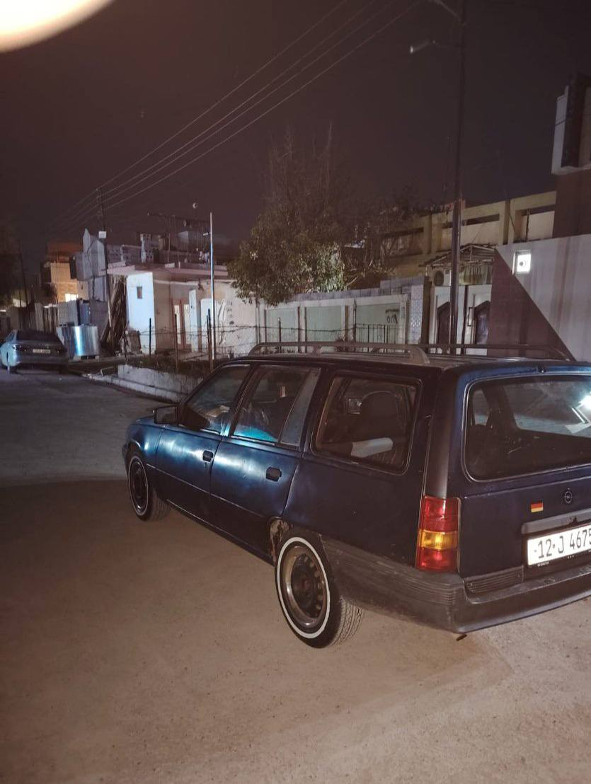 السلام عليكم
اوبل كاديت ستيشن رقم دولي باسمي اني الشرعي كابون بانزين محرك 16 مصبوغة عام جمالية سيارة جاهزة ماتصرف عليها ربع السعر 30 ورقة شرط التحويل مكاني موصل الأيسر للتوصل ***********
