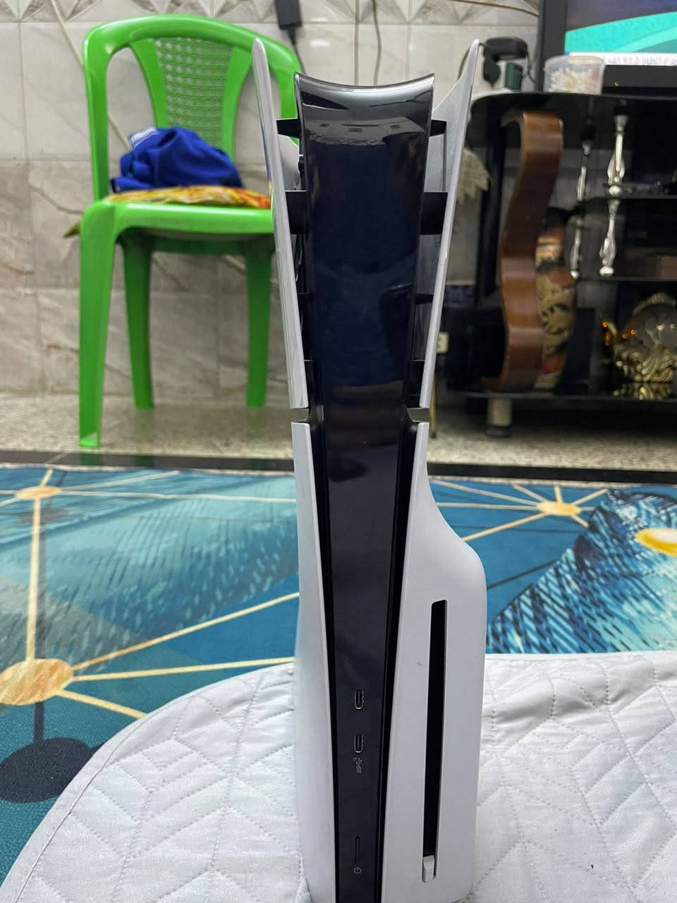 بلي فايف سلم أوربي كامل ملحقات الاصليه مع الكارتونه و الوايرات الاصليه بدون حساب يجي السعر 525 قفل قفل قفل الي يريد اقل من هاذ السعر الا يعلق مكاني بغداد ***********
