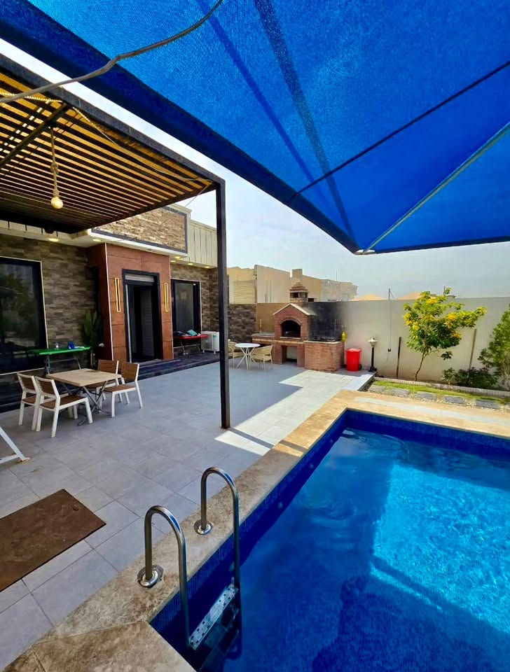 🌿 مزرعة روزه للإيجار اليومي 🌿
✅ موثقة عبر تطبيق أجرلي

🏡 تتضمن المزرعة:
🛏️ غرفتين نوم
🛋️ صالة واسعة ومكيفة
🍴 مطبخ مجهز 
🚿 حمامات نظيفة
🌴 حديقة خضراء مع جلسات خارجية
🏊 مسبح مناسب للكبار والصغار
🎡 منطقة ألعاب للأطفال
🔥 ركن شواء (باربكيو)

📍 الموقع: بغداد – البوعيثة

✨ أجواء راقية، نظافة عالية، خصوصية كاملة، وأسعار مناسبه .

📲 للحجز والاستفسار:***********
