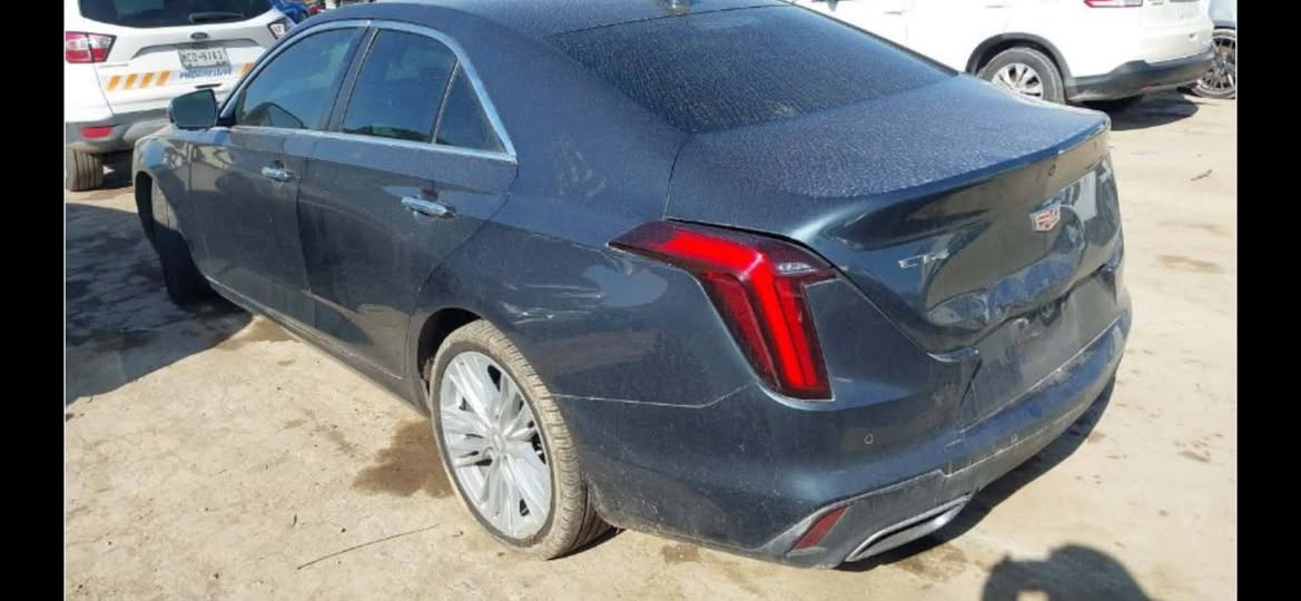 السلام عليكم
كاديلاك ct4  2022 رقم بغداد فول مواصفات اعلى فئه
محرك 2000 تيربو  بجم كبس 
كشنات جلد 
رادار امامي خلفي 
حساسات
فتحه
كشنات جلد وخزن وتدفئه تبريد
اوتو هولد واتو ستوب
داتا شو
سستم سماعات bose

السعر  185 ورقه ارخص ct4 مستعجل ع البيع
عنوان السياره السيديه حي الشباب
***********
***********
