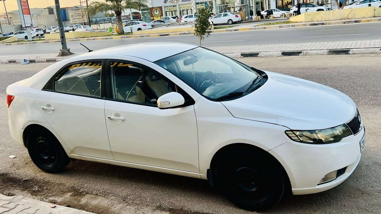 سيراتو 2012 رقم نجف انكليزي
كفاله كير + محرك + تبريد
بيها صبغ قبق جنطه بدون ضربه وسونارها موجود وبارد بالبنيد واضح بالصوره
السعر /١٠٥
للبيع او المراوس
للاستفسار /***********
