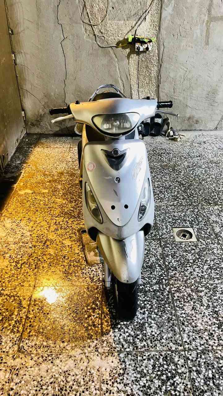 السلام عليكم دراجه ماكس منغولي دراجه نضيفه كفراته ختم واحد دراجه جديده مكينته ما مفتوحه بلاديه سلف وهندر شغال دراجة برغي نقص مابيها اوراق كاملة السعر 650 وبيها مجال مكان الكمالية شارع الاصفر 
الرقم ***********
