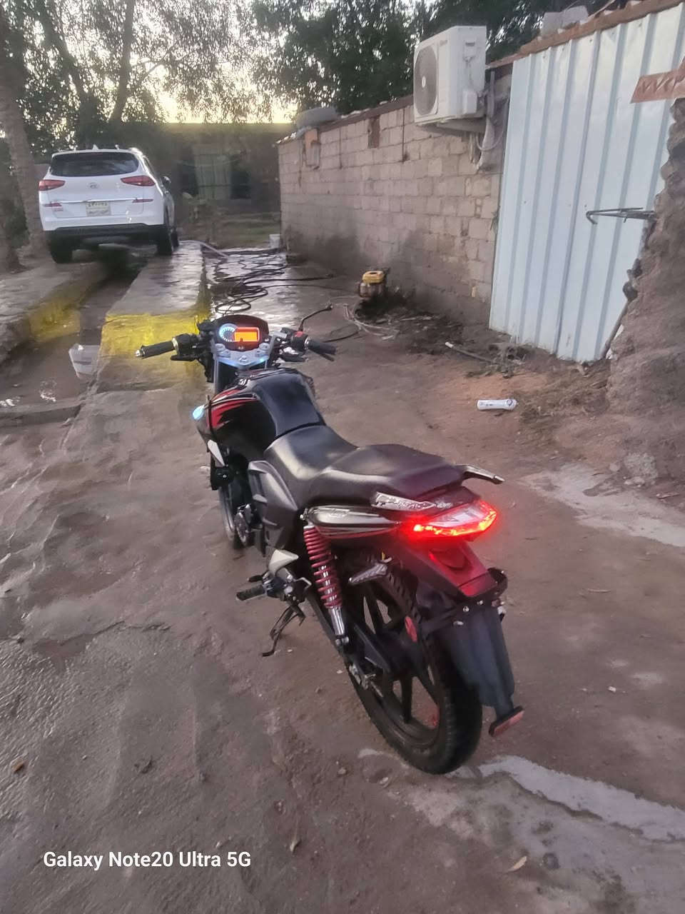 السلام عليكم دراجه دايون بطح موديل 2023 اوراق اصوليه نضيفه وجديده مكينتها ممفتوحه ومكفول المحرك كهربائيات كلها شغاله مابيه اي نقص الدراجه مكاني كربلاء طويريج ام روايه
السعر مليون دينار 
للاتصال ***********
او المراسله عله الواتساب ***********
