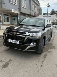 لاندكروز VXR  موديل 2021  محرك 5700 ماشيه 83  مكفوله عدا ركن دعاميه صب...