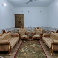 تخم زان تركي • ٨ مقاعد • نضيف