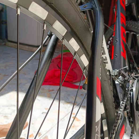 السلام عليكم بايسكل جبلي للبيع
حجم 27
دبل امامي مزيت وكامل
تايراته جدد
گير عگرب كامل بالمكينة مال البايدر
وبالمكينة للتاير الخلفي
جديد بالباكيت ما صار كم شهر من اخذته بالة حاويات
سعره 135 وبي مجال للطيبين مكاني كربلاء حي العامل
*********** هذا رقمي
