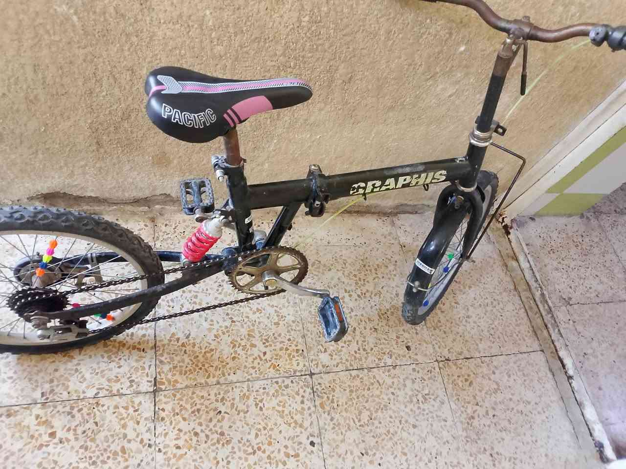 بايسكل للبيع مكاني بغداد بشعله 
ب45 وبي مجال  يركب عمر من 12 ال16


**إذا كنت صاحب هذا الإعلان وتريد حذفه لأي سبب، رجاءا أرسل رسالة إلى الدعم الفني**