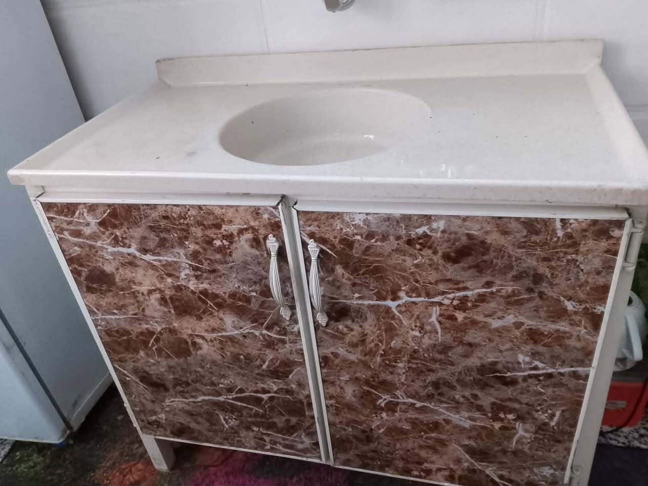 الكاونتر الاحمر 200
الدوشك 20
سله اماعين وياها قفص طيور 25
كاونتر سنك وملحق 100قفل
العنوان /الكاضميه


**إذا كنت صاحب هذا الإعلان وتريد حذفه لأي سبب، رجاءا أرسل رسالة إلى الدعم الفني**