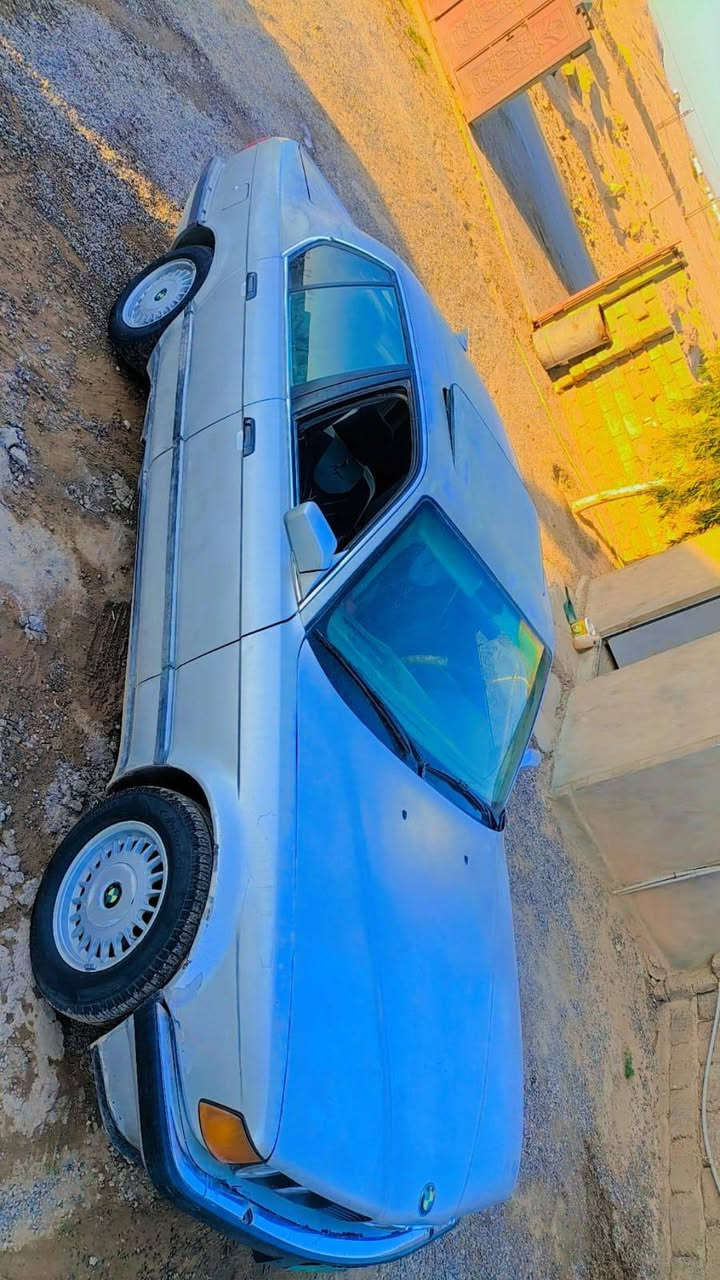 بيئم 735 رقم نينوى فحص 
بيها خلل بل گير يعني گير گايم 
تواير ستيرين زينات فوك النص عمر 
تواير الخلفي تعبانات 
قيم واخذ 
***********
