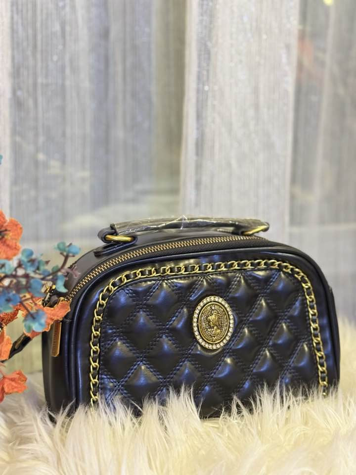 حقيبه ماركه Steve Madden امريكيه


**إذا كنت صاحب هذا الإعلان وتريد حذفه لأي سبب، رجاءا أرسل رسالة إلى الدعم الفني**