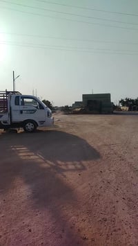 ٢٠٠م • نص ١٠٠م • ظهر مكتب الشمس