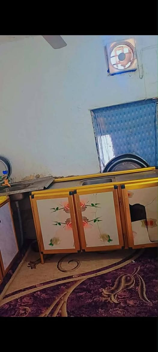 سلام عليكم
🏠 بيت لبيع في الدجين الزراعي وبيه وصل تطويب
🏠 الموقع الدجين شارع حجي كشكول بصف ام واثق البالات بالفرع
قريب كلش ع شارع التبليط

البيت يحتوي على غرفتين و صاله و ديوانية صحيات و مطبخ بيتونه و وراش
مساحته ١٧٠م
🛂 السعر ٣٢ وبيه مجال

للإستفسار أكثر اتصل برقم ***********

مكتب الأمين للعقار سوق الشيوخ حي العسكري مقابيل قاعة الإمام علي عليه السلام
