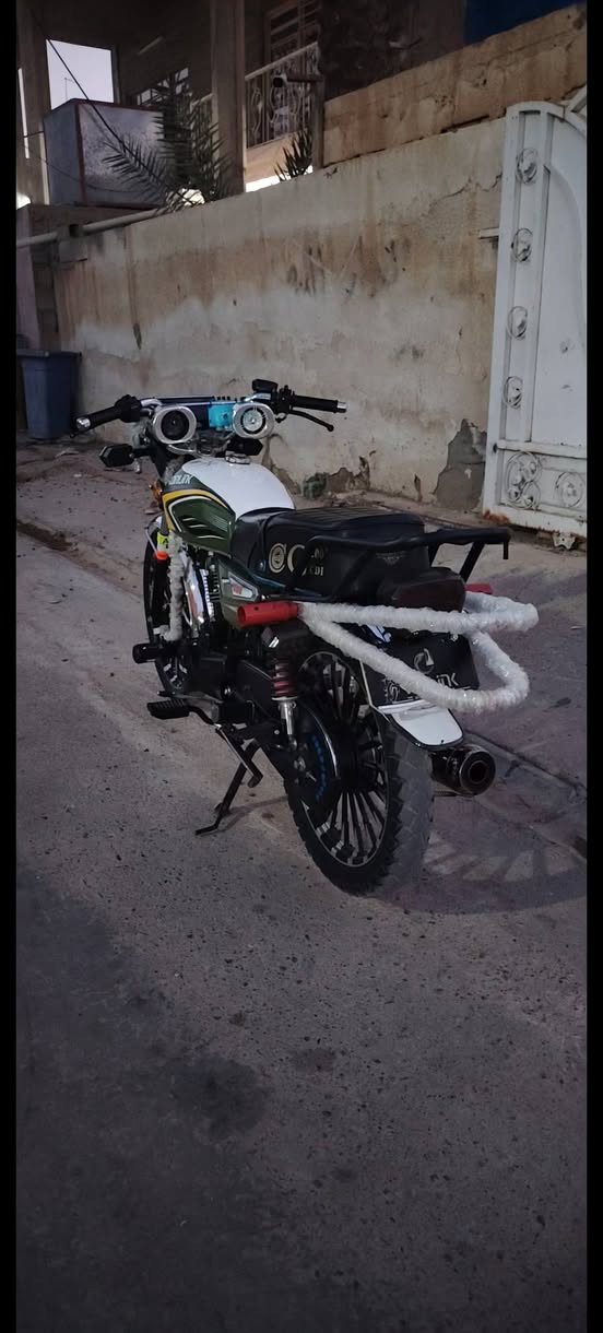 سلام عليكم سيفان 25 للبيع 🤚🏻
مكينه 200ss مكينه بيها 
شلعه ومعدل يخبلن ❤️‍🔥
كلها شغاله سلف هندر دشبول اشاير مازده ❤️‍🔥
بصمه سويج الدراجه متعوب عليها ومماشيه هوايه بس الصالنصه مو وياها والباقي كله🫶🏻 ومجنبزه شي قليل مو هوسه العنوان ديالى خالص هبهب رقمي *********** سعر 775 بيها🩵 مجال قليل لي ميعجبه يعبر المنشور🤷🏻‍♂️
