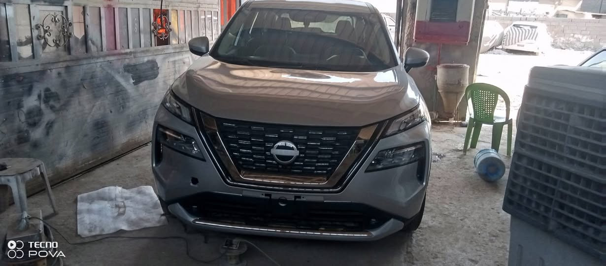 نيسان روج موديل 23 جاهزه من كولشي من دعاميه لدعاميه نقص بيه بس كير ابيع على وضعه سعر 130ورقه وبيه مجال ***********
