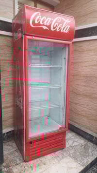 عارضة عمودية حجم كبير... ٣٠ قدم...عرض ٧٠ نظيفة...شغالة عل الفحص... شرط...