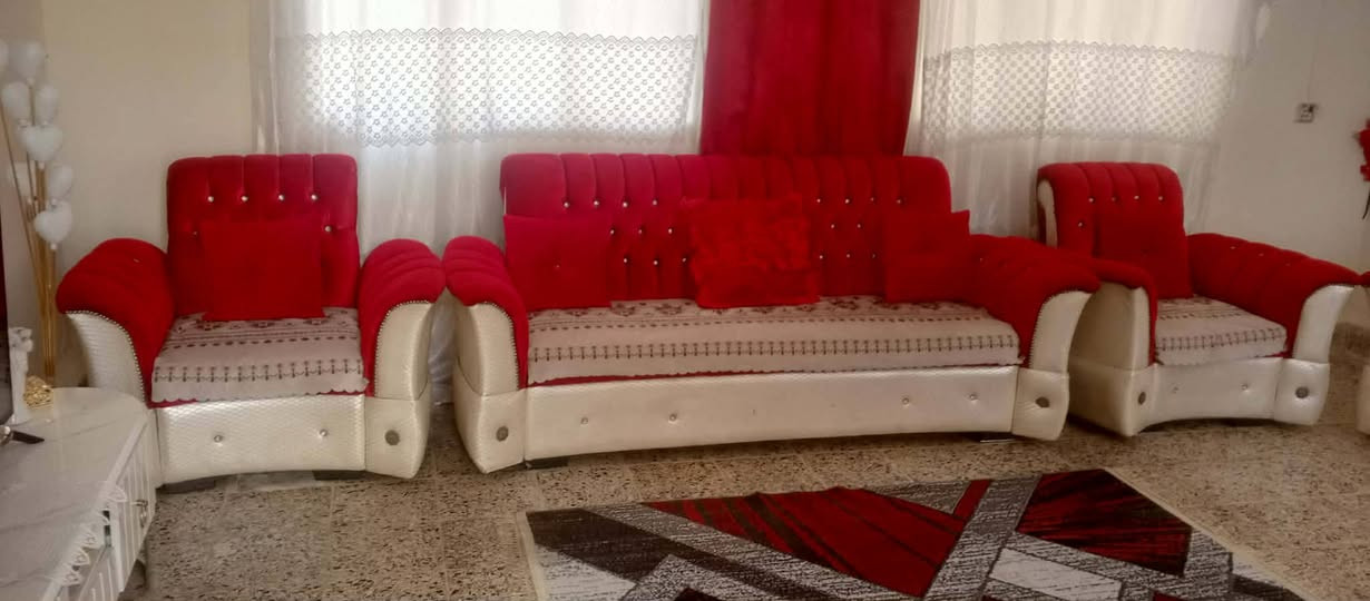 تخم عشر مقاعد نضيف جدا  للبيع
٢٢٥ الف..  وبي مجال


**إذا كنت صاحب هذا الإعلان وتريد حذفه لأي سبب، رجاءا أرسل رسالة إلى الدعم الفني**