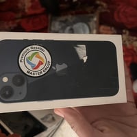 ايفون 13 عادي • ذاكره ١٢٨ • بطاريه ١٠٠