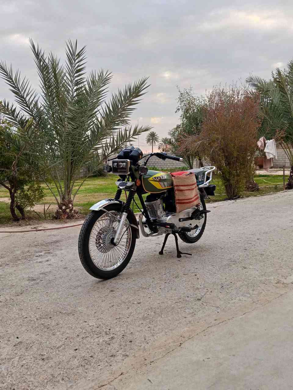 سلام عليكم دراجه للبيع تايكر موديل 25 صار لها شهر من نزلت رمبه مكاني ديالى كنعان هذام رقمي***********
