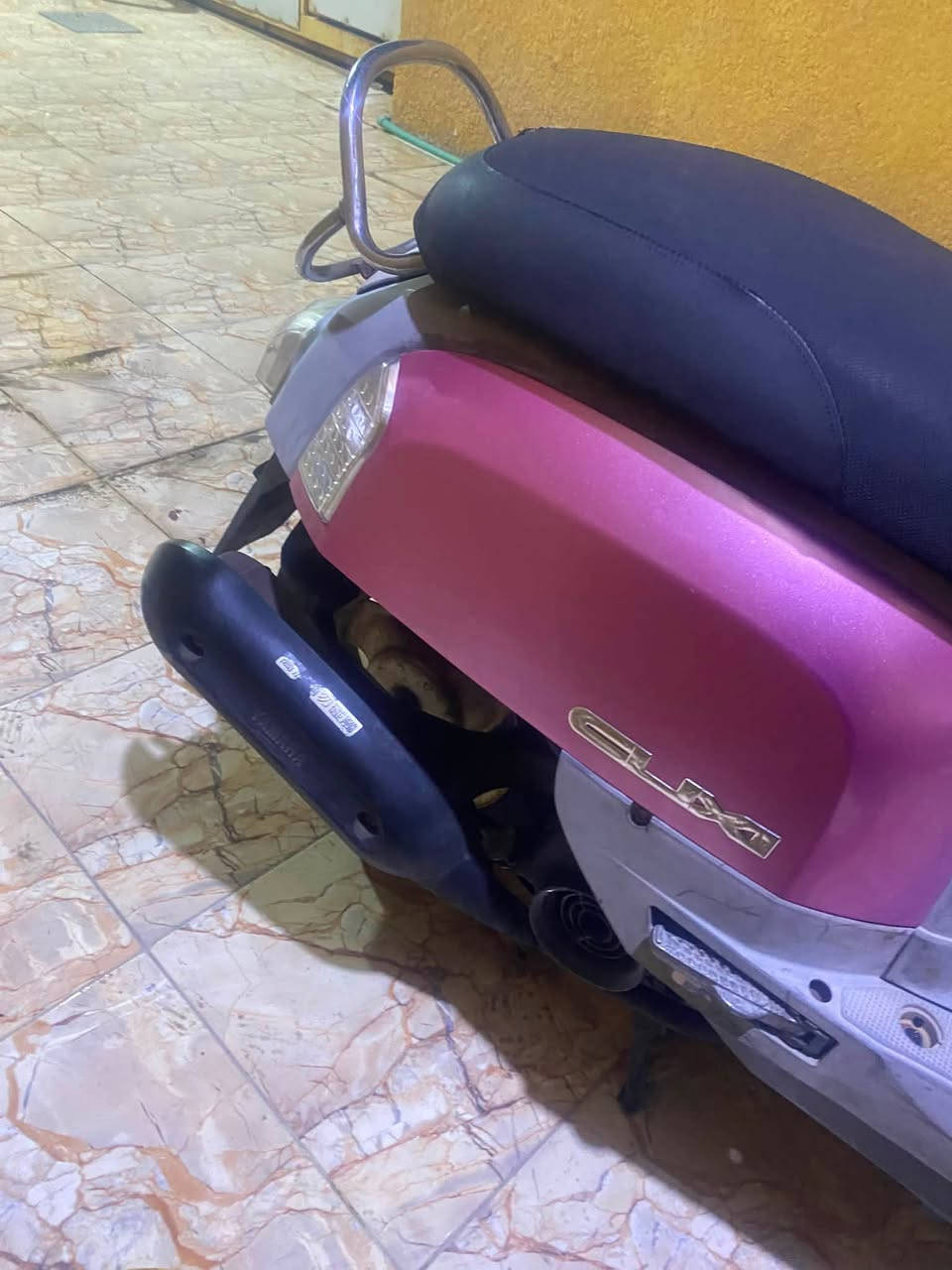 دراجه بوليس مكفوله من كلشي لاتنقيص لاتبخير دهن كله ١٢ يوم نبدل الها امزويل يعني ولقران لو مو محتاج جان مابعتها سرعه تنطيك معدل صصارلها 15 ايام من طلعهناها لون مميز وردي السعر ١١٧٥وبيها مجال شي قليل والشراي يتفضل هاذ الرقم *********** مكاني بصره

