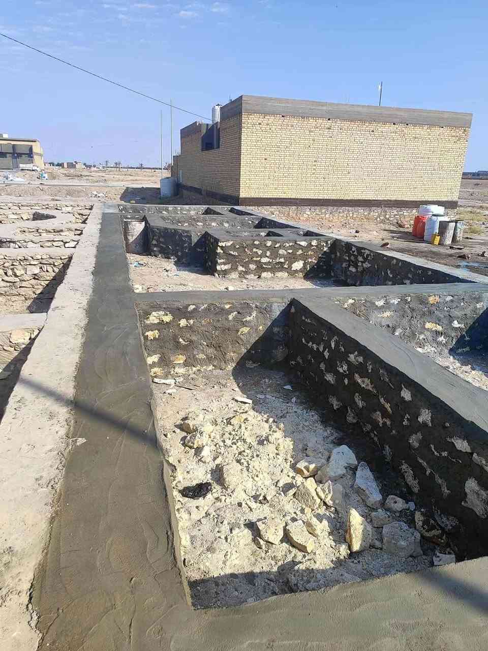 سلام عليكم
 شقل حسب الطلب حجر طابوك بلوك فرمستون


**إذا كنت صاحب هذا الإعلان وتريد حذفه لأي سبب، رجاءا أرسل رسالة إلى الدعم الفني**