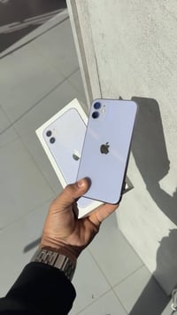 آيفون ١١ • ذاكرة ١٢٨ • بطارية ٧٥%