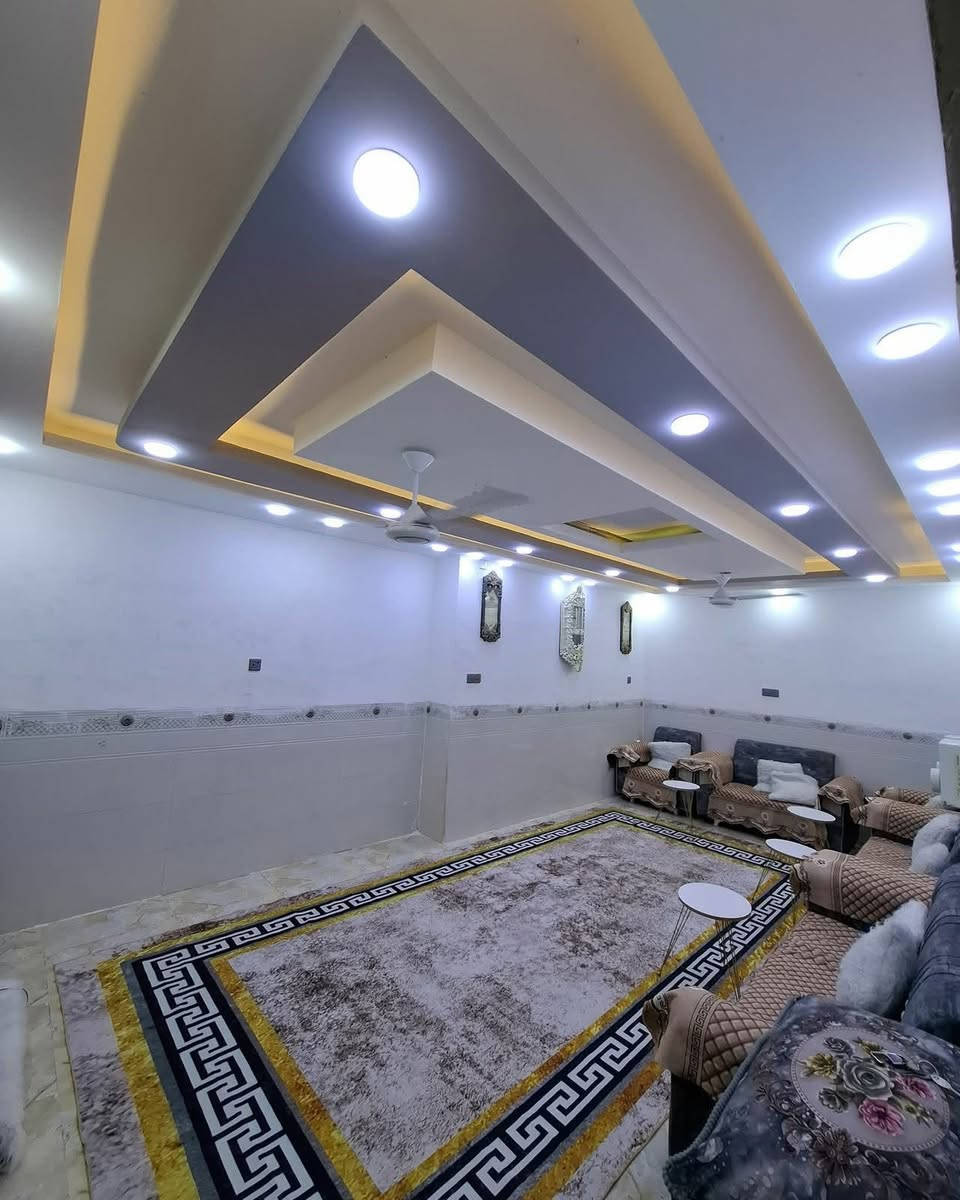 بيت100م حي السياسين خلف مدرسة أوروك  3طوابق الطابق الاخير سطح +حديقة خارجية
التواصل دايركت
او على الرقم واتساب فقط 
***********
