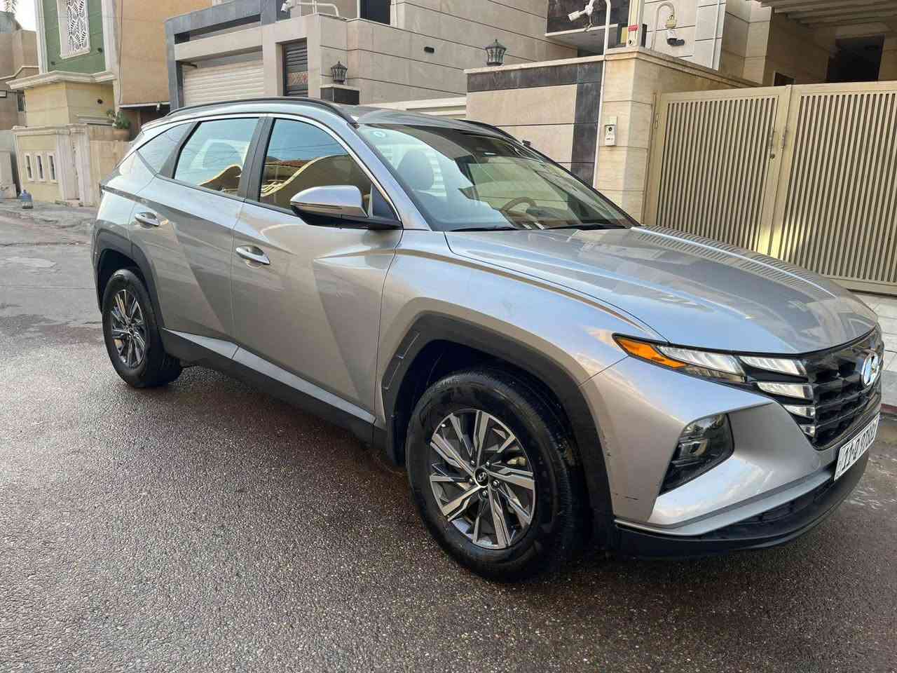 السلام عليكم
هونداي توكسان هايبرد بلو 2023 
وارد امريكي 
📍الحادث موضح بالصور
جاملغ خلفي صبغ وقبق الجنطة صبغ فقط من جهة الجاملغ 
📍ماشية 40 الف ميل وقابل للزيادة
رقم بغداد الجديد 
سنوية وهزة جديدة
📍المواصفات
📍رادار امامي 
📍حساسات خلفية 
📍كامرة دوارة
📍قبق الجنطة كهربائي
📍اشاير بالمري 
📍تحكم استيرن جهتين
📍تبريد قطعتين 
📍تدفئة كشنات 
📍نظام AUTO HOLD
📍اربع انظمة قيادة
📍ECO-SPORT-SMART-SNOW
📍فور ويل درايف All-Wheel Drive
📍سايد بريك بصمة 
📍شاشة لمس كبيرة 
📍تدعم كار بلي + اوتو اندرويد
📍شفتات ستيرين للنظام السبورت
📍كشنات مخمل 

‏🇮🇶العنوان بغداد زيونة 📌
☎️ للاستفسار   *********** 
بي واتس اب + اتصال 
بالعافية الي اتصير من نصيبة 

السعر 200 وبيه مجال بغداد, العراق
