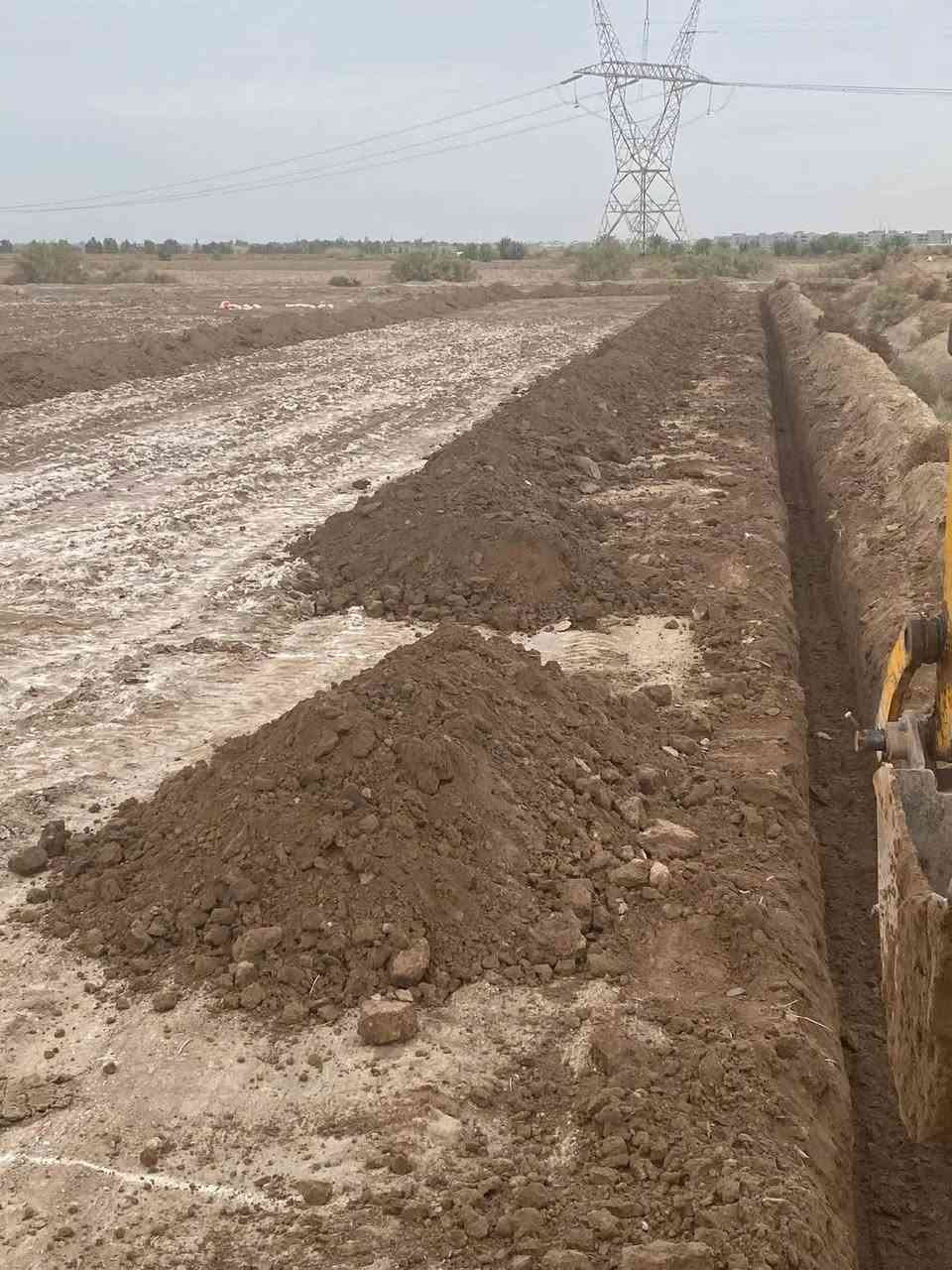 مكتب النور.. لتفليش وقص جميع البيوت والبنايات القديمه ورفع الإنقاذ وقلع الأراضي ومد شبكات الماء والمجاري بكوادر متميزه وبتسليطات هندسيه ومد شبكات الماء الزراعيه لسكي البساتين وتئجير جميع الآليات وااسعار تنافسيه للاستفسار خادمكم ***********
