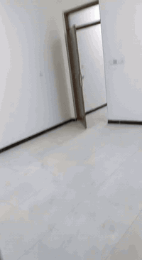 سلام عليكم بيت 100م من طابق ثاني والثالث ايجار واحد ماعده الطابق الأرضي مؤجر يحتوي على 2غرفة نوم +2صحيات وملحقاته استقبال ومطبخ  للتواصل ***********
