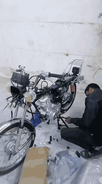 السلام عليكم نامه 2027 لون احمر صارله 5 ايام من الوكيل مكان حله السعر 750
***********
