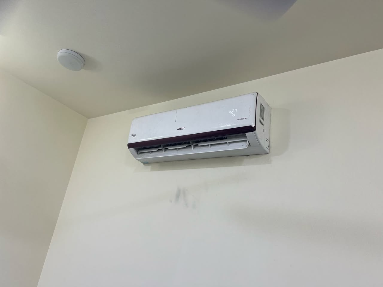 🚨 قبل لا تنصب سبلت… اسأل نفسك سؤال!
ليش تدفع أكثر إذا تگدر تاخذ أفضل شغل بسعر أقل؟ 👀❄️

🔥🔥 تحدّي من الضمات للتبريد 🔥🔥

إذا تلكه شغل أنظف وأرتب وبنفس السعر… احنا نحترم اختيارك 😉

⸻

🎁 خصم 20% عند تنصيب أكثر من سبلت

(لفترة محدودة جداً – لا تضيع الفرصة)

⸻

💪 شنو يميزنا عن غيرنا؟

✔️ تنصيب احترافي بدون تخريب

✔️ تنظيم أسلاك وسواقي بشكل أنيق

✔️ تنظيف وتعقيم كامل

✔️ نلتزم بالوقت 100%

✔️ شغل مضمون… وراحة بالك مضمونة

⸻

🔧 خدماتنا تشمل:

• تنصيب جميع أنواع السبالت

• صيانة الأعطال

• سحب وشحن غاز

• تبديل كمبريسر

• إعادة تنصيب عند النقل

• تنصيب سخانات كهربائية

• أعمال كهربائيات بسيطة

⸻

📍 نغطي:

بغداد (الكرخ – الرصافة)

الحلة – كربلاء – الأنبار – الكوت

(خارج بغداد 4 سبالت وفوق)

⸻

💗 مبادرة إنسانية

ندعم العوائل المتعففة بأسعار رمزية أو مجاناً حسب الحالة

⏰ متواجدين 24 ساعة

📲 احجز هسه قبل ما ينتهي العرض:

***********

***********

🌟 الضمات للتبريد

مو بس شغل… ثقة تدوم سنين ✨
