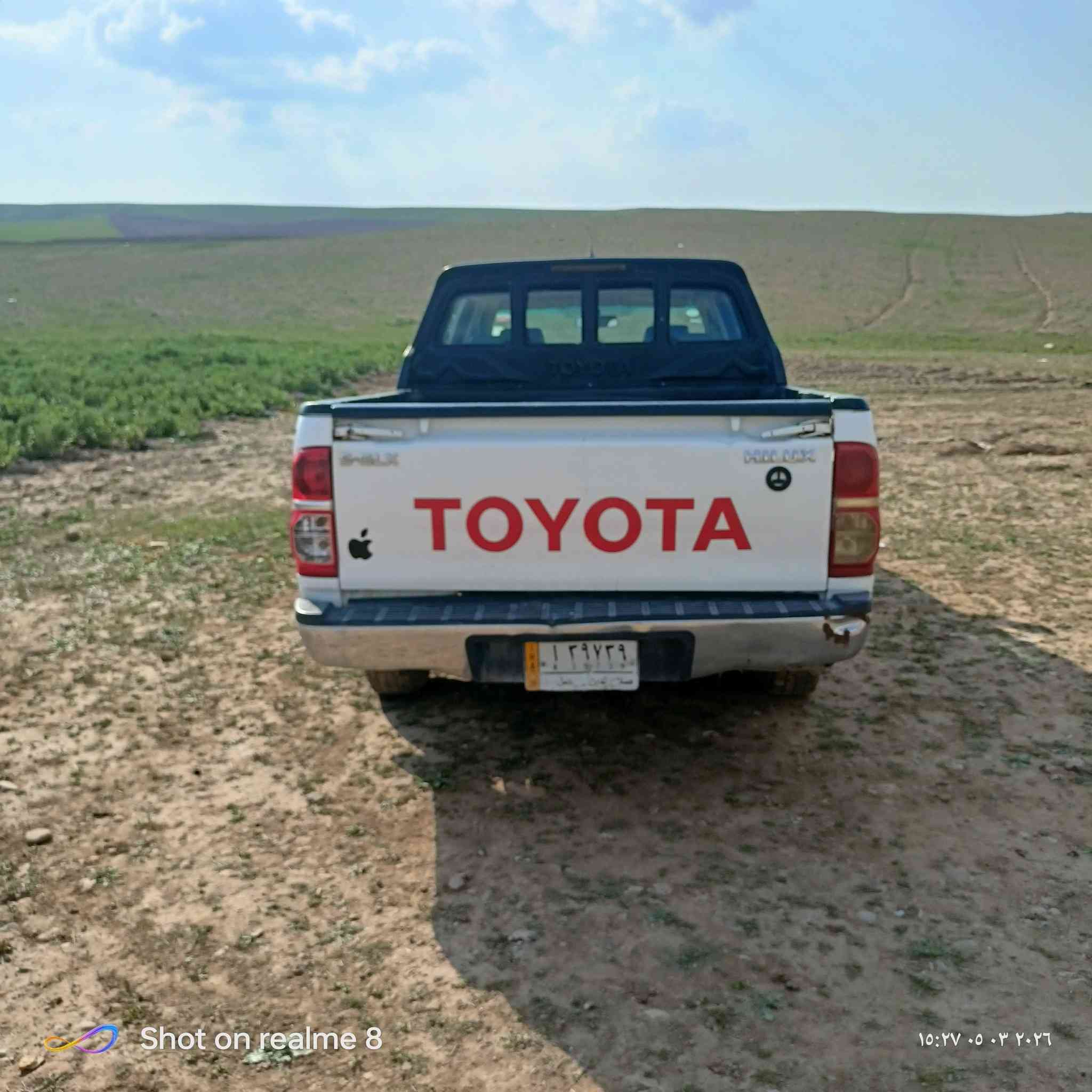 تيوتا هايلوكس ( عذاري)  2013  شاصي 12 ما بيها اي صبغ مكفوله كفاله عامه  ***********
