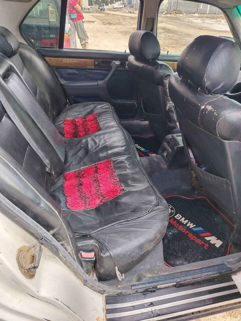 السلام عليكم بي ام 730 السياره باسمي تحويل مباشر كير محرك تبريد تخم تاير عالشرط مكان   السياره الديوانيه مركز المدينه السعر 38 الاستفسار اتصل على هذا الرقم ***********
