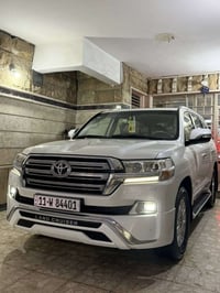 للبيع تويوتا لاندكروز 2018 بريم اصل ام الدفدي   مكفوله كفاله عامه من ق...