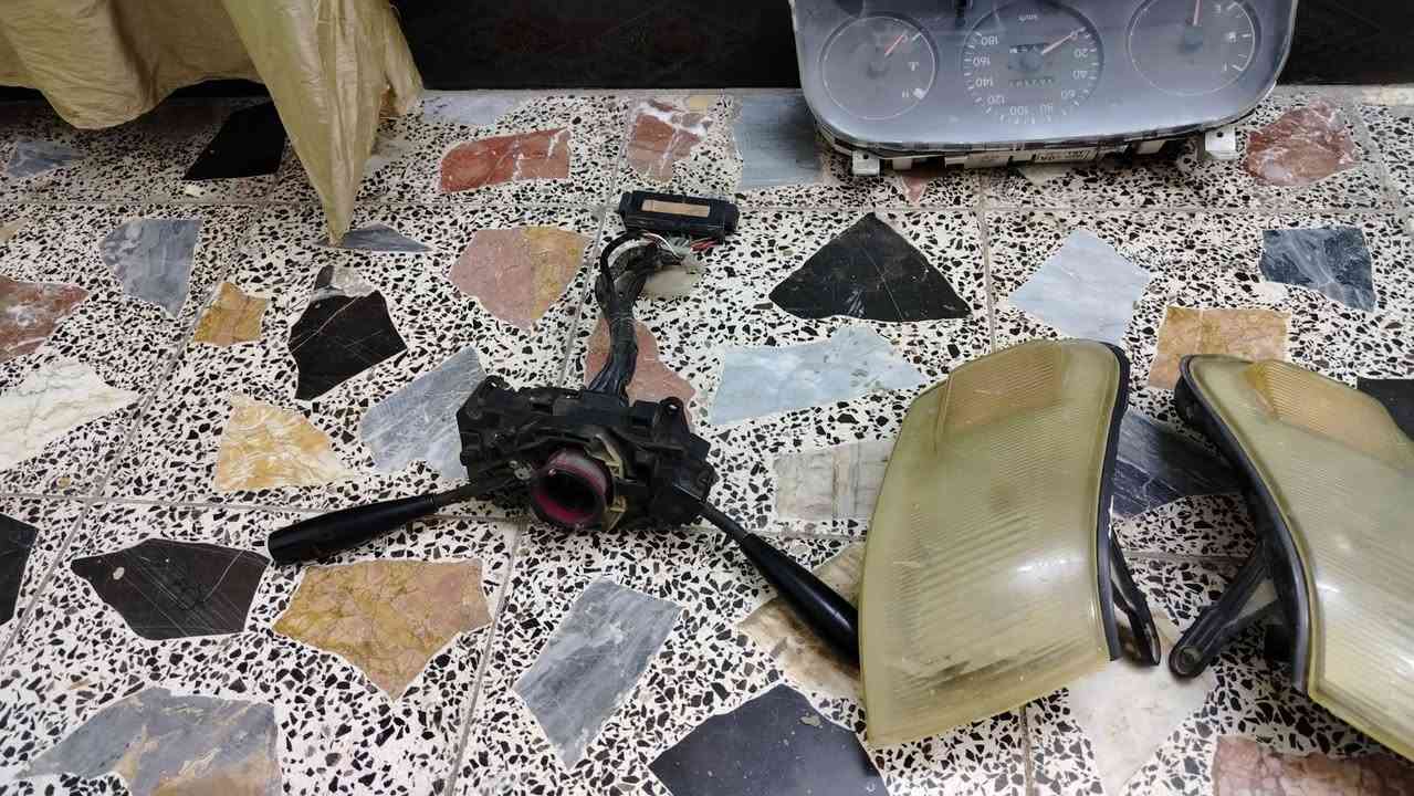 غراض  ( كورلا ستيشن موديل 94) للبيع قيم بل يرض الله وتاعل اخذهن كلهن مابيع حاجه وحده كلهن شلع قيم واخذ  مكاني بغداد مدينه الصدر الرقم ***********
