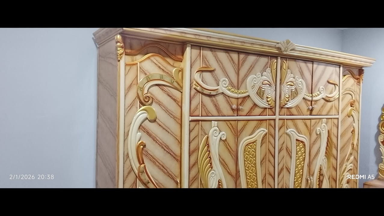 سلام عليكم قرفه نضيفه  للبيع مستعمله شي قليل مذل مابصوره ***********
