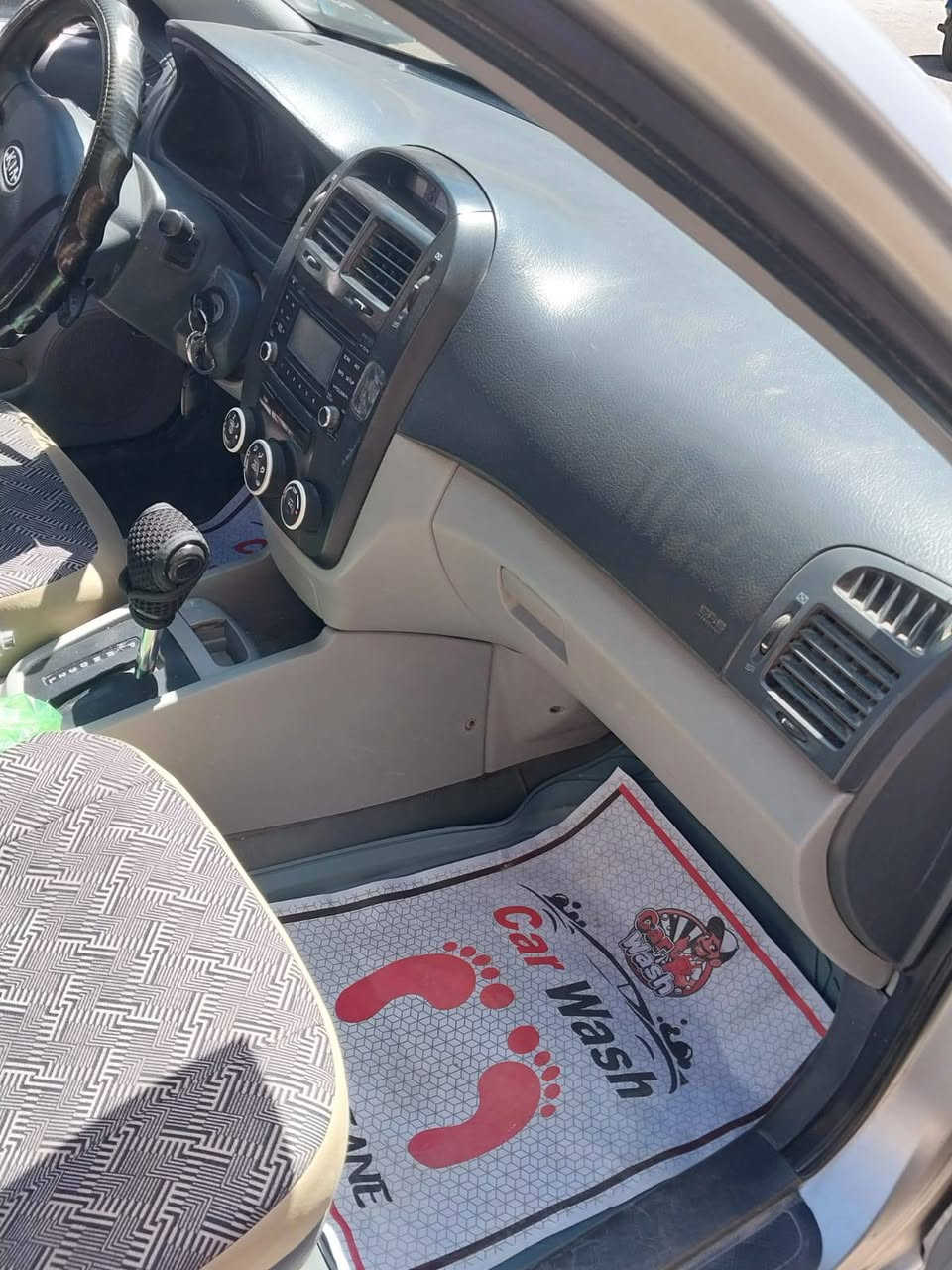 سبكترا 209لون سلفر رقم جديد مكينه كيرتبريد حداديه كامله خير من الله بيهه قطعتين اونص صبغ والدوريات ايضن مصبوغات  ابيهه جراد مكان بعقوبة ***********سعر 85
