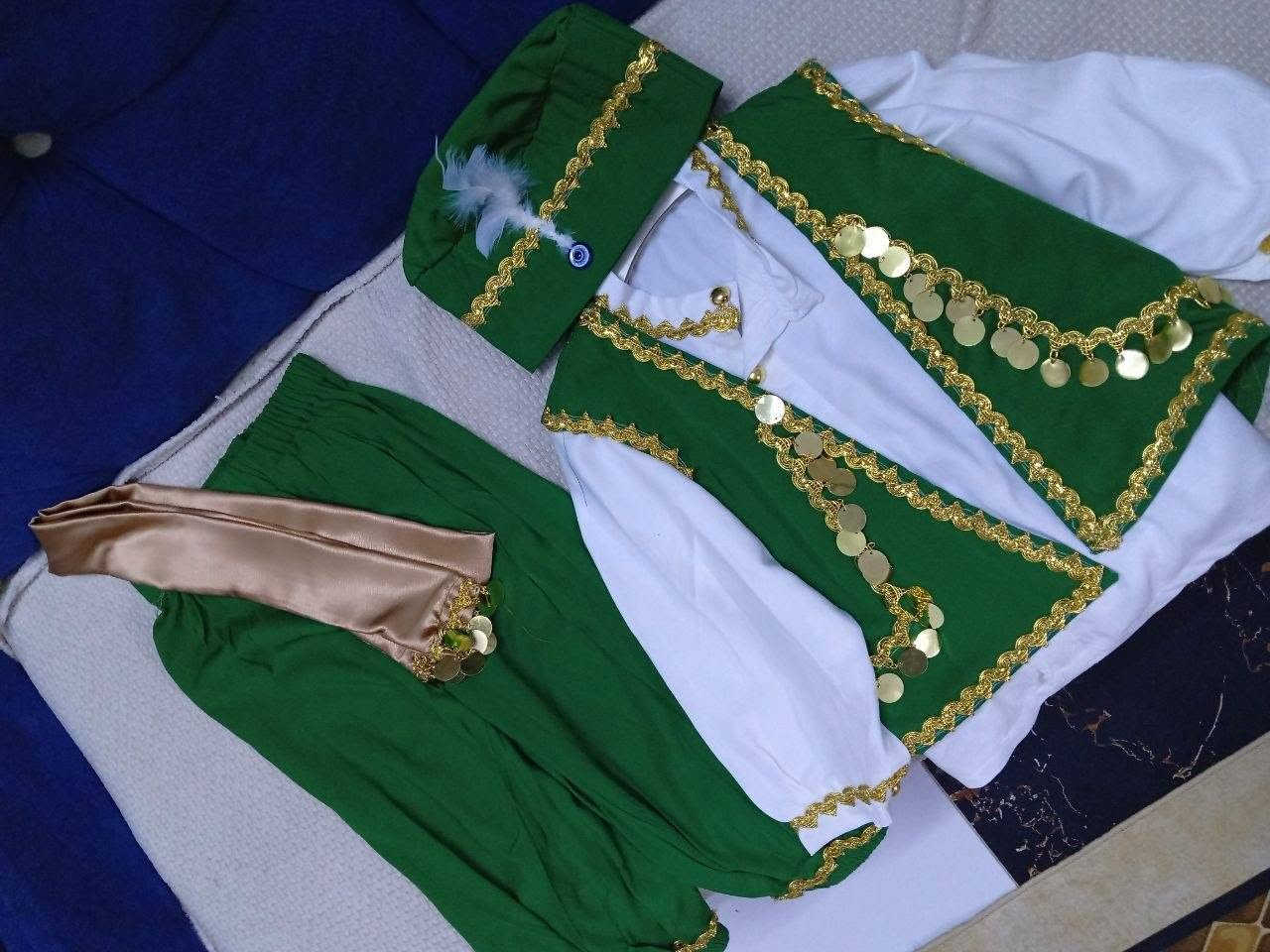 السلام عليكم عيوني يتوفر لدينا خياطه لجميع الاعمار وللكبار ايضا الي يريد يتواصل خاص 🤍🤍 
السعر على حسب عمر الطفل او الشخص 💞 طلبيات اليوم الي تريد دتدخل خاص اسود هم اخيط ونسائي


**إذا كنت صاحب هذا الإعلان وتريد حذفه لأي سبب، رجاءا أرسل رسالة إلى الدعم الفني**