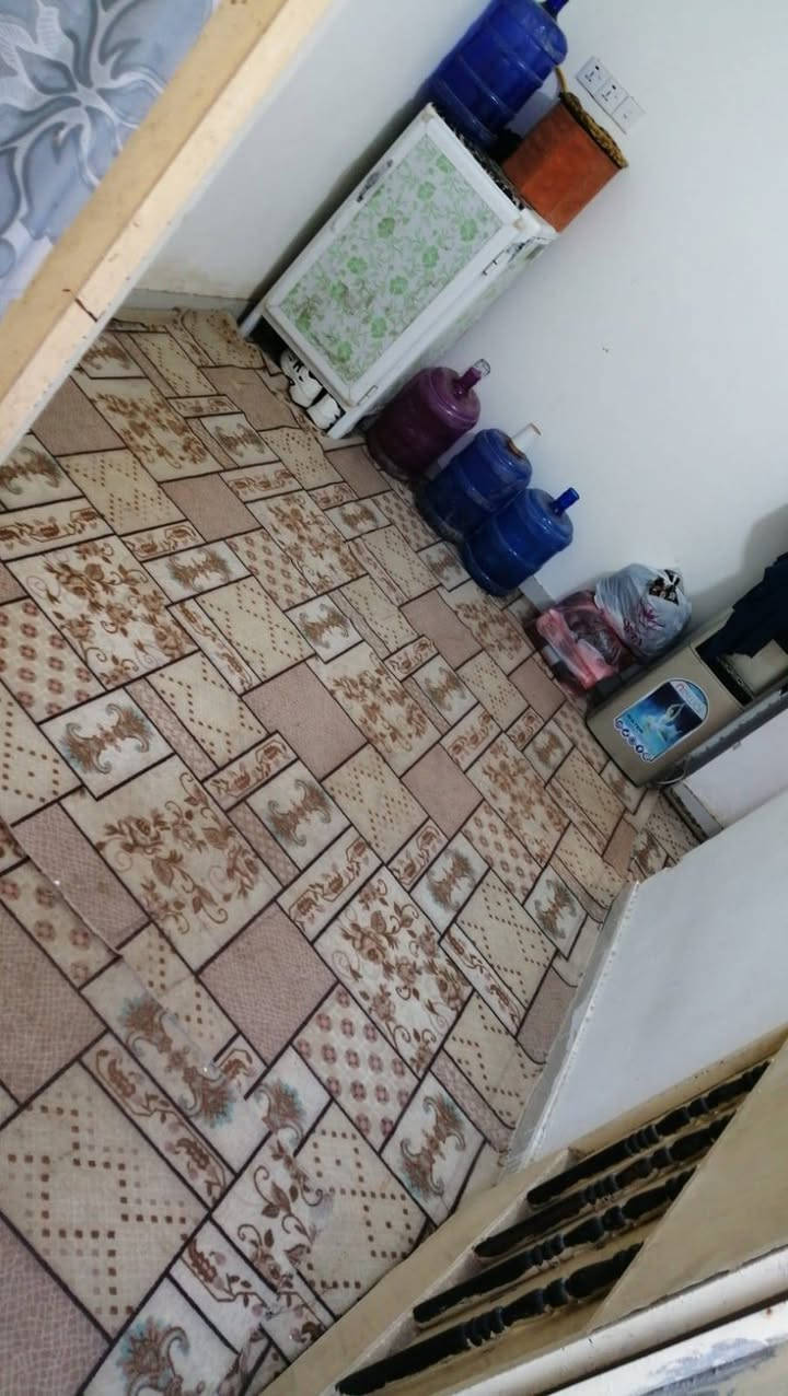 دار سكني للبيع في منطقة حي العسكري شارع ٦٠ زراعي البو جاسم ... (( سند 25 )) اقرار محكمة
تفاصيل المنزل ؛
غرفتين نوم ... صالة .. استقبال .. مطبخ بارد وحار ..ومخزن وصحيات داخلية وخارجية .. مساحة البيت 180 م² 

الشراي يتصل 
***********
دار سكني للبيع في منطقة حي العسكري شارع ٦٠ زراعي البو جاسم ... (( سند 25 )) اقرار محكمة @إشارة
