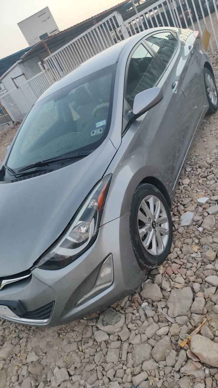 السلام عليكم انترا 15 امريكي فقط بنيد بدون داخل السياره على وضع الشركه ماشيه 93 حقيقي فول عده الفتحه كير ومكينه بلاد مامفتوحه  بسمي مكاني ديوانيه السعر 116 وبيها مجال للشراي سنويه ماصاقطه للاستفسار *********** او***********
