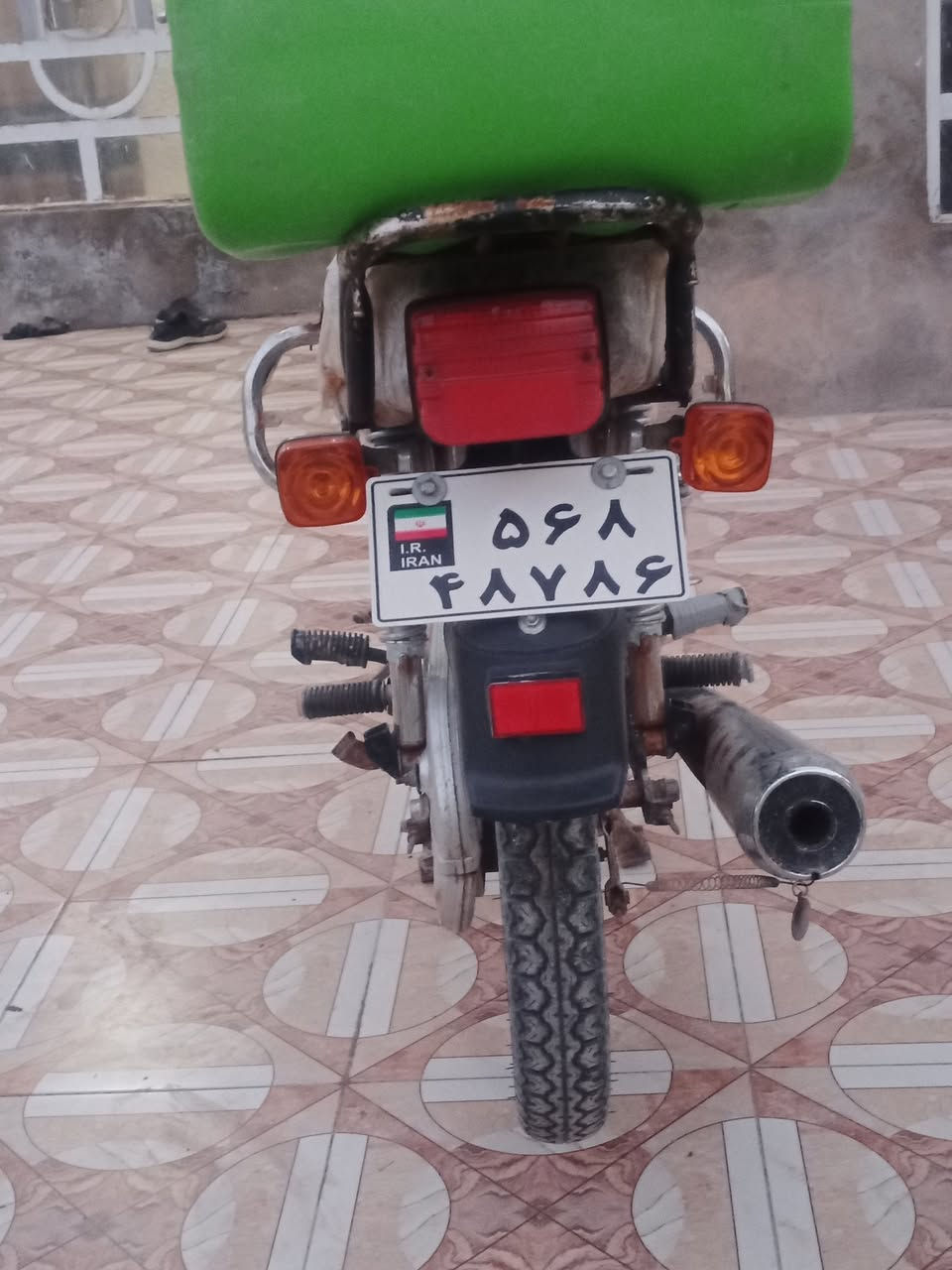 سلام عليكم دراجه ارشه موديل 22  اوراق الدراجه جاهزه دشبول اشاير كلهه شغاله باتري جديد جهاز بريك شغال الدراجه كامله محرك شلعه ومعدل السعر 450 وبيهه مجال المكان بابل القاسم للستفسار ***********
