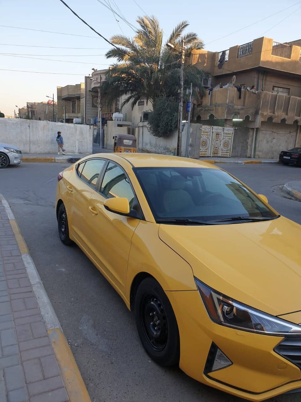 السلام عليكم ورحمة الله  مكلف بالنشر  الاتصال ع رقم صاحب السياره مباشر
النترا موديل 2020 سويج
مكينه 2000 دوش 
السعر $145 وبيها مجال
الممشى 120 مايل
رقم بغداد باسمي 
شاشه كبيره كار بلي 
 تحكمات ستيرن/كروز سرعه
تحديد مسار/مانع انزلاق
توقف ذاتي / رادار امامي وجانبي 
 مودات قياده 
مكينه وگير وتبريد كفاله
حادث السياه بسيط بدون لا تبديل ولا اي قطعه مفتوحه فقط الدعاميه
ايرباك فقط الدركه
العنوان/ بغداد مدينه الصدر
سياره جديده وجاهزه اي نقص مبيهه 
الاتصال‭
‭0770 856 7425
