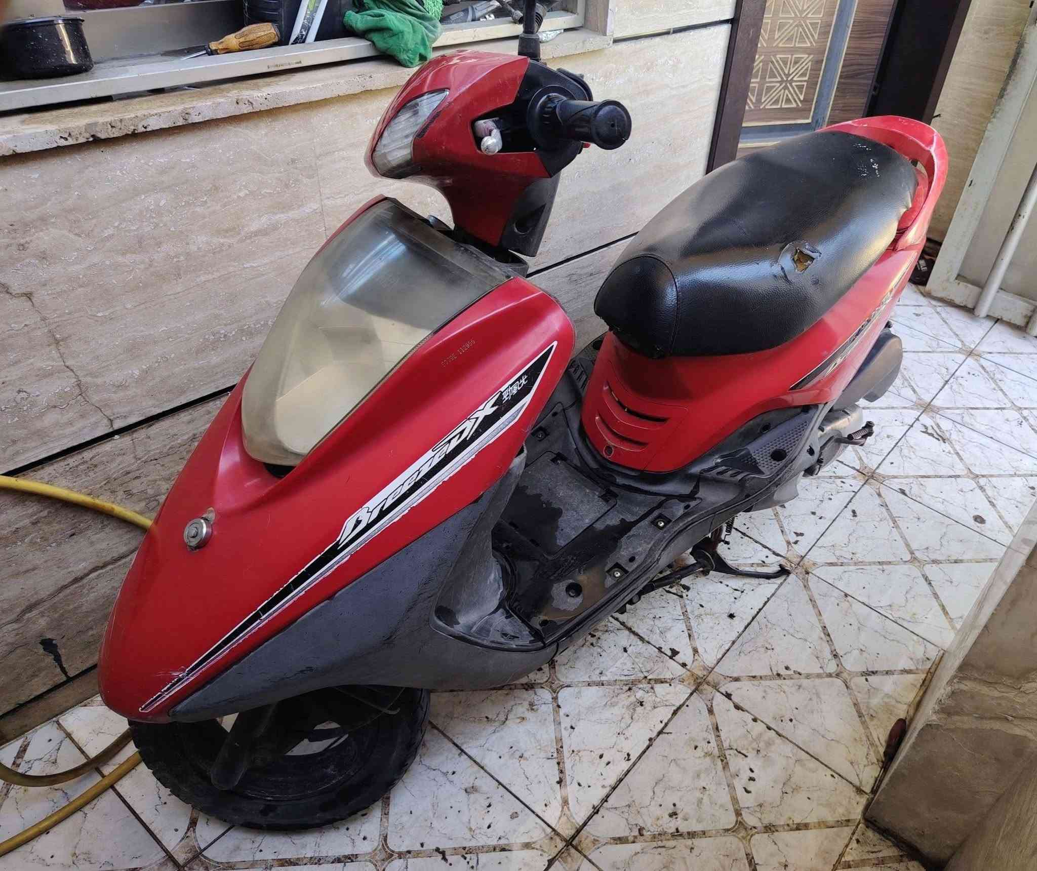 السلام عليكم
بريز كابريتر جديدة استخدام قليل يعني بلسبوع اطلع مرتين بيهه او مرة
مكينة ناعمة ابدل دهن كل شهر احطلهه لوكي مولي الاصلي ابل باركود
كهربائيات شغالة طستهه ناعمة
بيهه نقص فقط فج بريك امامي فقط
السعر ٧٢٥ العنوان حي القاهرة جامع النداء


**إذا كنت صاحب هذا الإعلان وتريد حذفه لأي سبب، رجاءا أرسل رسالة إلى الدعم الفني**