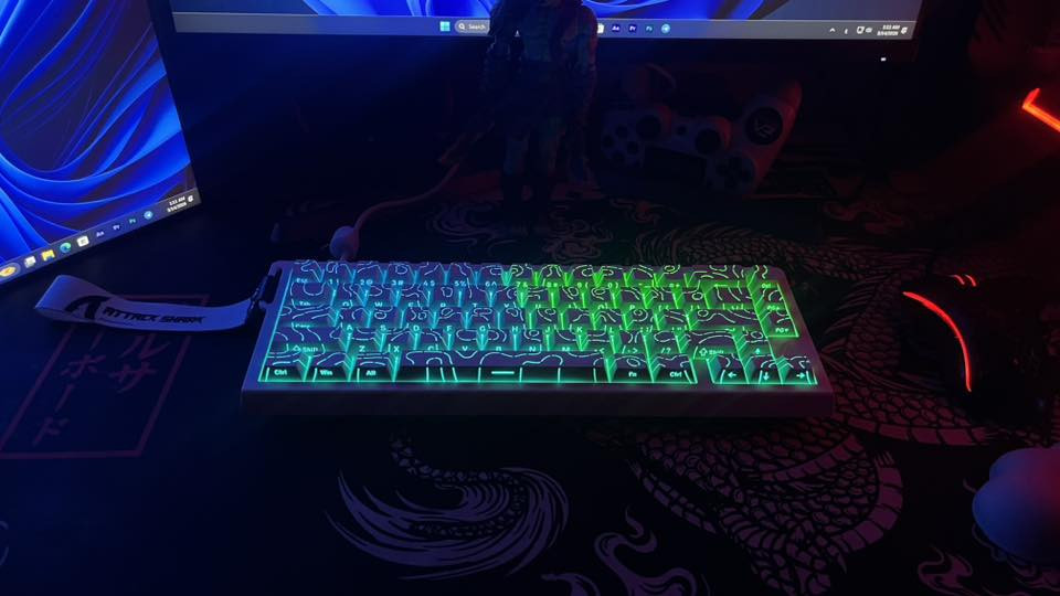 كيبوردattack shark X68HE
قطعة نظيفة جداً استخدام شهر 
كامل ملحقاته 
السعر 60 
***********
