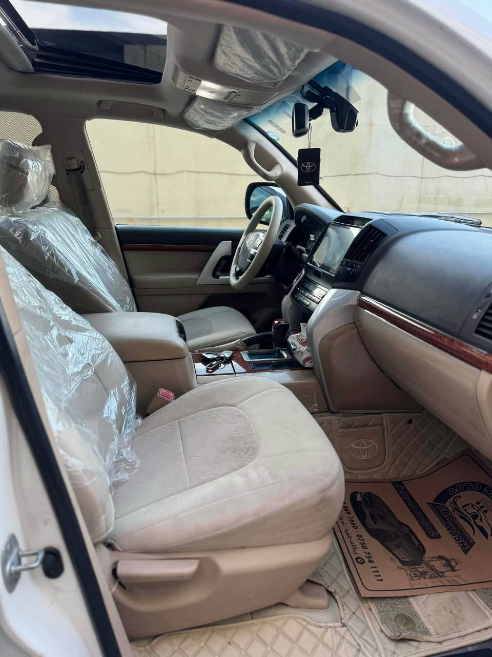 تويوتا لاندگرۆزر 2013 GXR  V6فول مواسفات 
بۆیاغ عام وەرگەراوە پێش و پشتی کەپس براوەی نیە
دوو بەسمەی بیلادی لەگەرە تاخم تایەی نوێیە
رەقەم و سەنەوی نوێیە مەکینەی نەکرایتەوە١٩٩هەزار رۆییە
سحری ٢٨٥$ مجال شوێن هەولێر
0️⃣7️⃣5️⃣0️⃣4️⃣9️⃣7️⃣9️⃣7️⃣0️⃣7️⃣ أربيل, العراق
