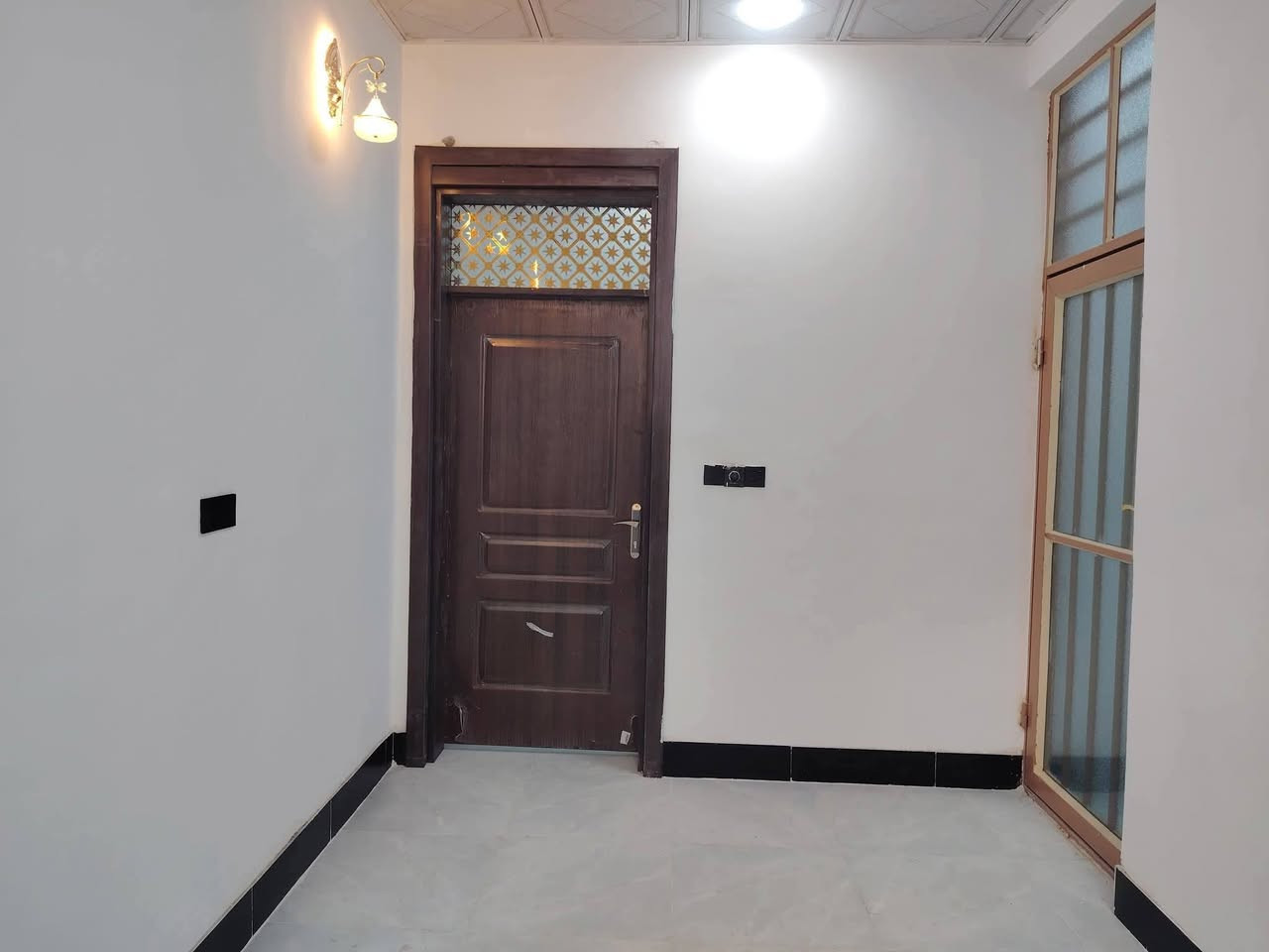 🏠 دار 50م – النجف الأشرف
📍 بصف السوك مقابل ملحق قرية الغدير

🧱 طابوق جمهور | 🏗️ سقف كونكريت

🛏️ غرفة + 🛋️ صالة + 🍳 مطبخ + 🚿 حمام + 🌤️ منور موقع جداا راقي 

💰 21مليون قابل للتفاوض

📞 *********** متوفر وتساب 🙂
