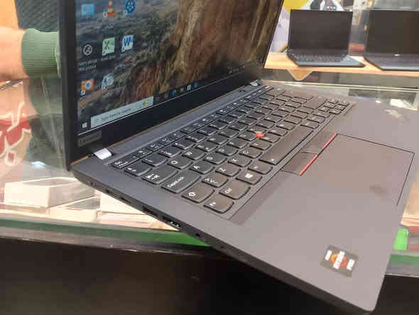 🔥 عرض مميّز  لدى مكتب صدف 
Lenovo thikbad T495 بسعر مميز جدا
        فقط.     🔥🔥(200الف) 🔥🔥

💻 المواصفات:

معالج: Ryzen 5 3500

ذاكرة: 8GB DDR4

تخزين سريع: SSD 256GB

شاشة: 14.1" Full HD

الحالة: شبيه الجديد – نظافة عالية
الملحقات🎁 شاحنة اصلية🔌 وحقيبة 💼ماوس🖱 
🚚 خدمة توصيل متوفرة لكل محافظات العراق
📍 الموصل – المجموعة الثقافية / مجاور شركة طاقة
📞 للطلب والاستفسار: ***********

