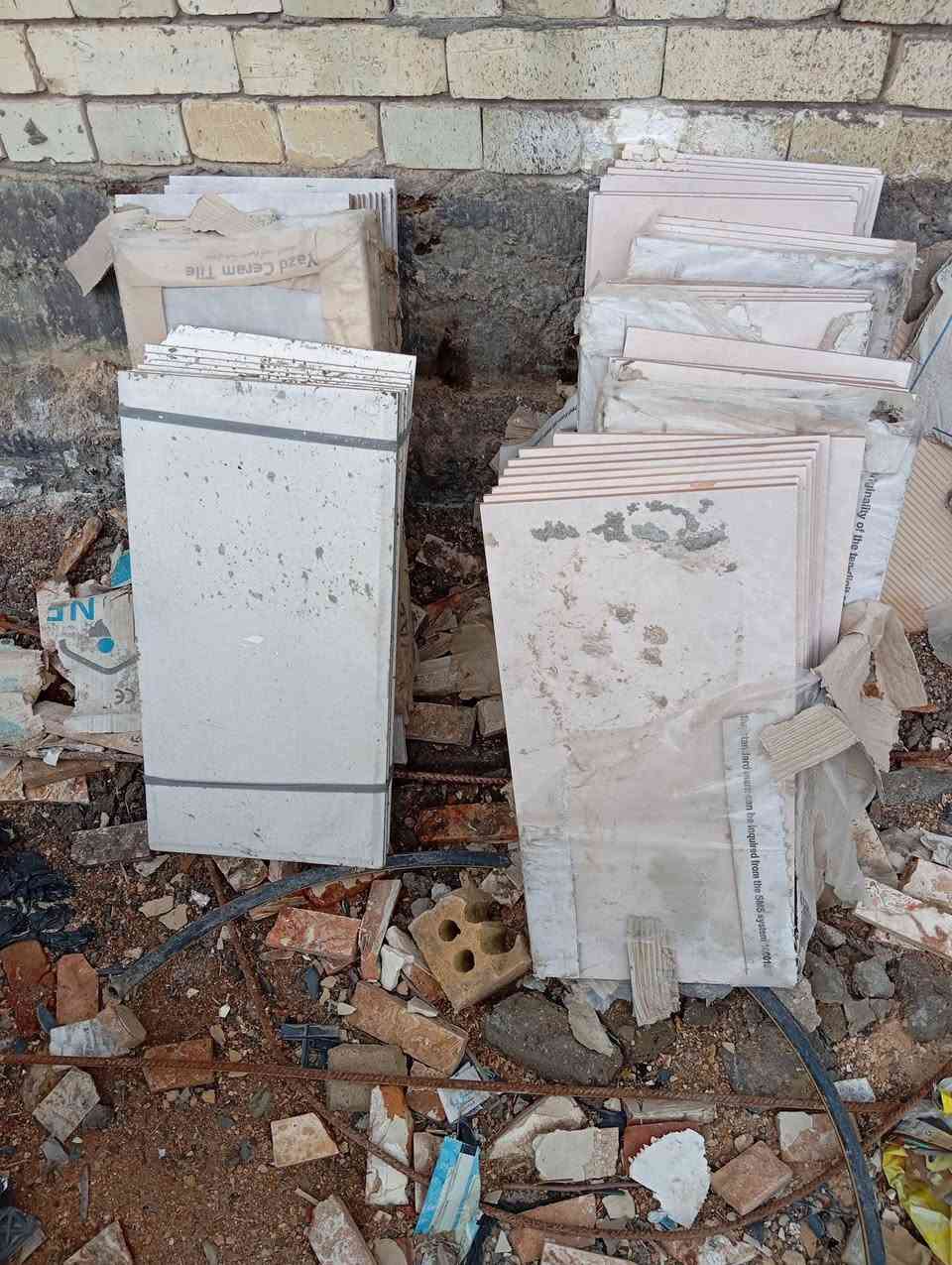 سيراميك ارضي وجداري ما يقارب ال 100للبيع


**إذا كنت صاحب هذا الإعلان وتريد حذفه لأي سبب، رجاءا أرسل رسالة إلى الدعم الفني**